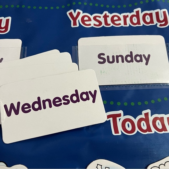 Learning Resources Calendar & Weather Pocket Chart Classroom homeschool - Picture 7 of 8